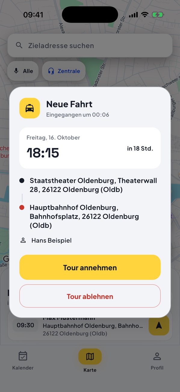 Fahrer-App: Fahrtalarm mit Abholzeit, Route und den Tasten Tour annehmen und Tour ablehnen